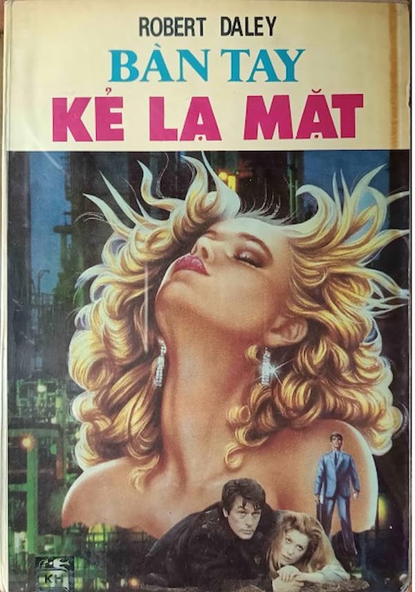 Bàn tay kẻ lạ mặt